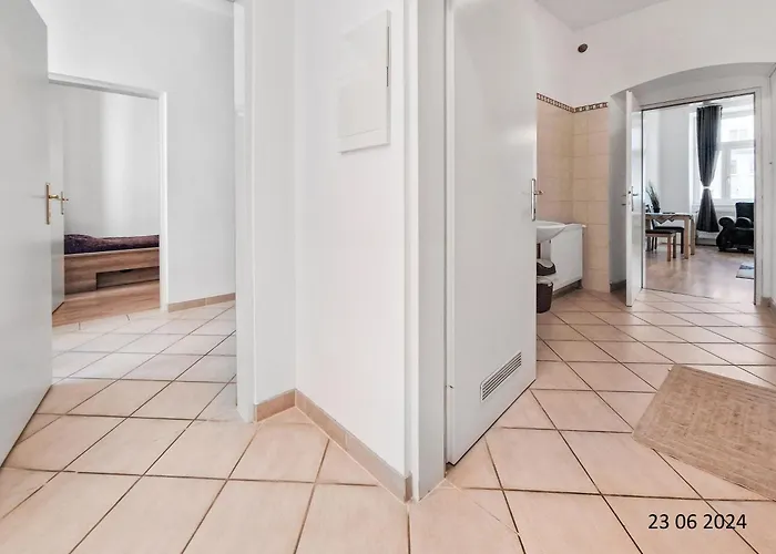 Elegant Three-bedroom Vienne