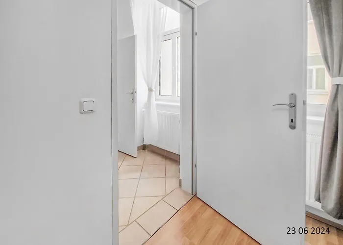 Elegant Three-bedroom Vienne