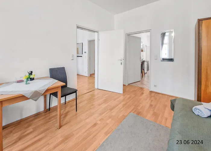 Appartement Elegant Three-bedroom