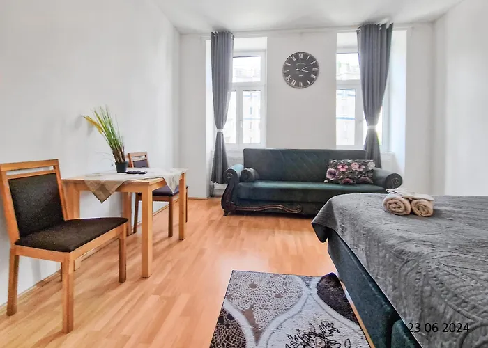 Appartement Elegant Three-bedroom