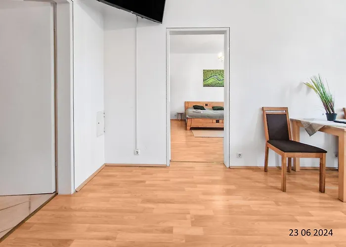 Appartement Elegant Three-bedroom *