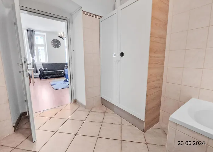 Appartement Elegant Three-bedroom *