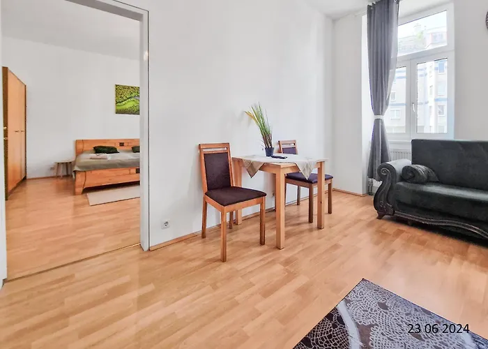 Elegant Three-bedroom * Vienne